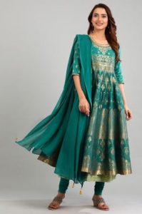 green-round-neck-yarn-dyed-kurta-set